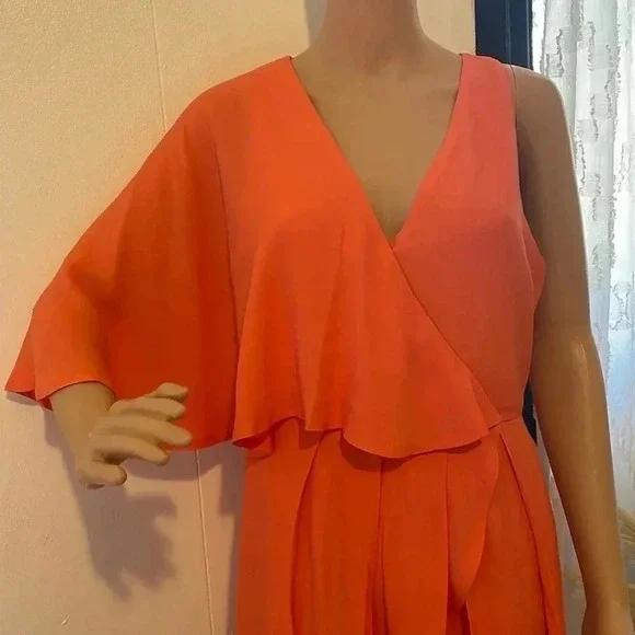 Elliatt coral asymmetrical wrap dress size M - Picture 5 of 16
